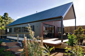 Margaret River Bungalow-1-street - pet friendly